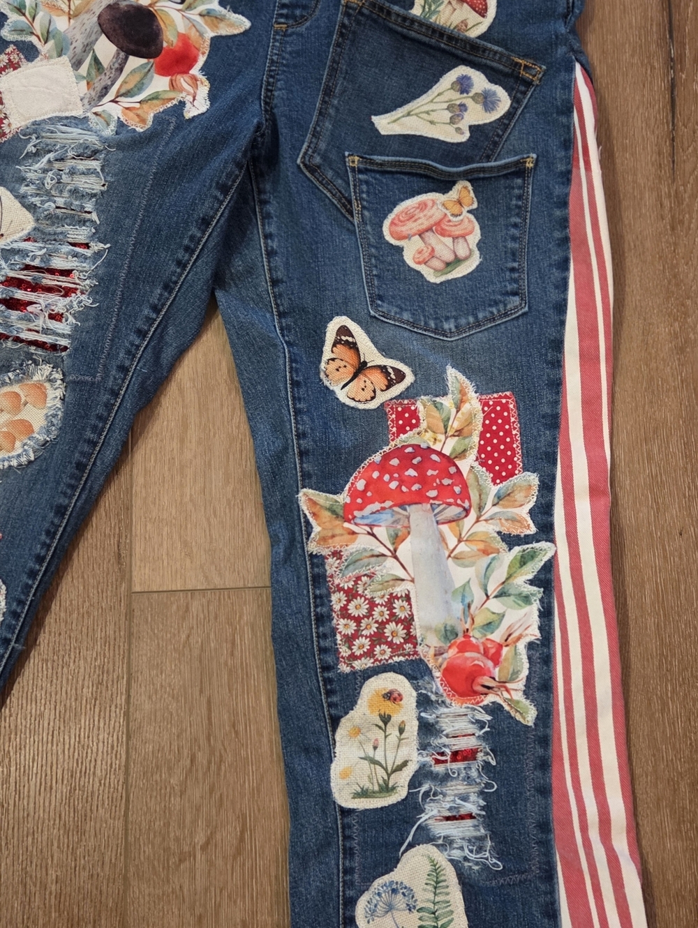 Patchwork Blue Denim Overalls Mushroom Motif Patchwork & A Bit Of Sequin 8/29 - Picture 7 of 14